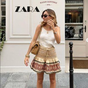 NWT Zara Embroidered Beige Mini Skirt (S)